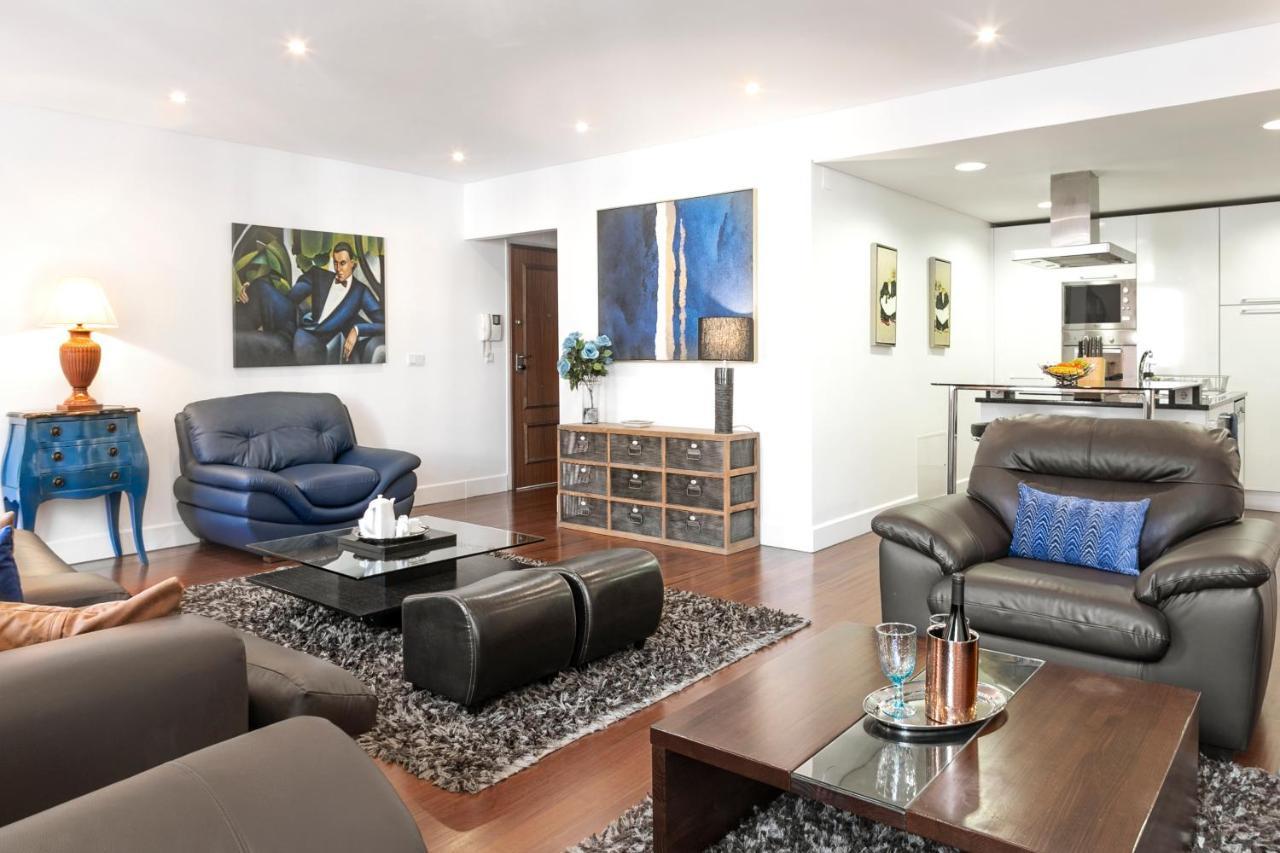 Lisbon Rentals Chiado Екстер'єр фото