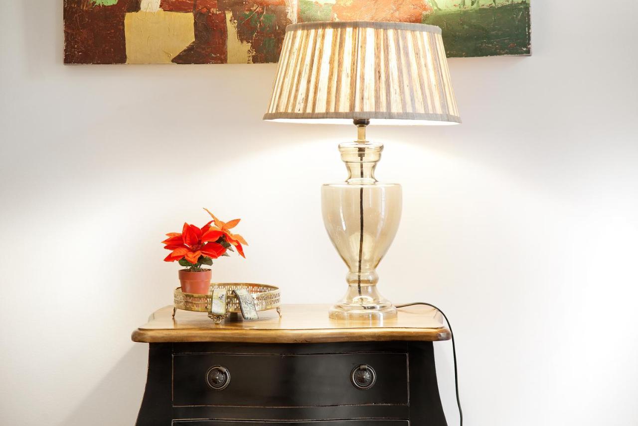 Lisbon Rentals Chiado Екстер'єр фото